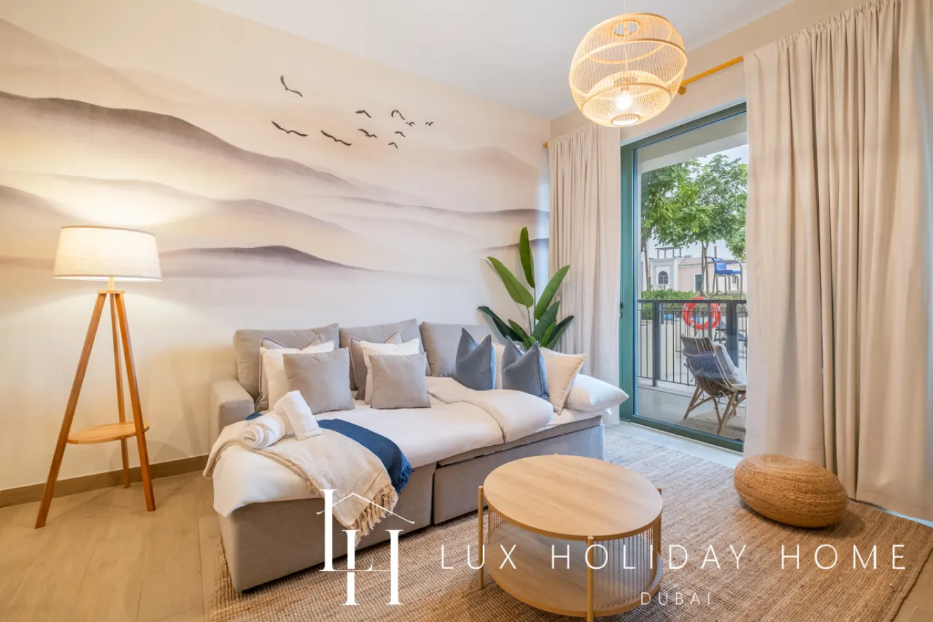 LUX The La Mer Luxury Burj View Suite 3 6