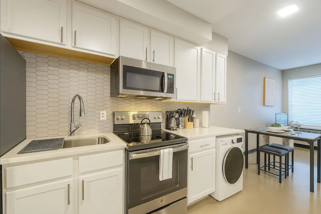 Charming Studio in Historic Five Points South #08 20