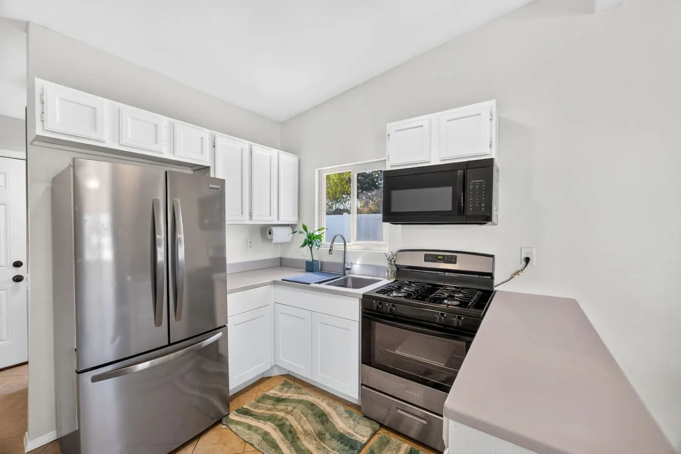 Cozy 1 Bedroom in Central San Diego 12
