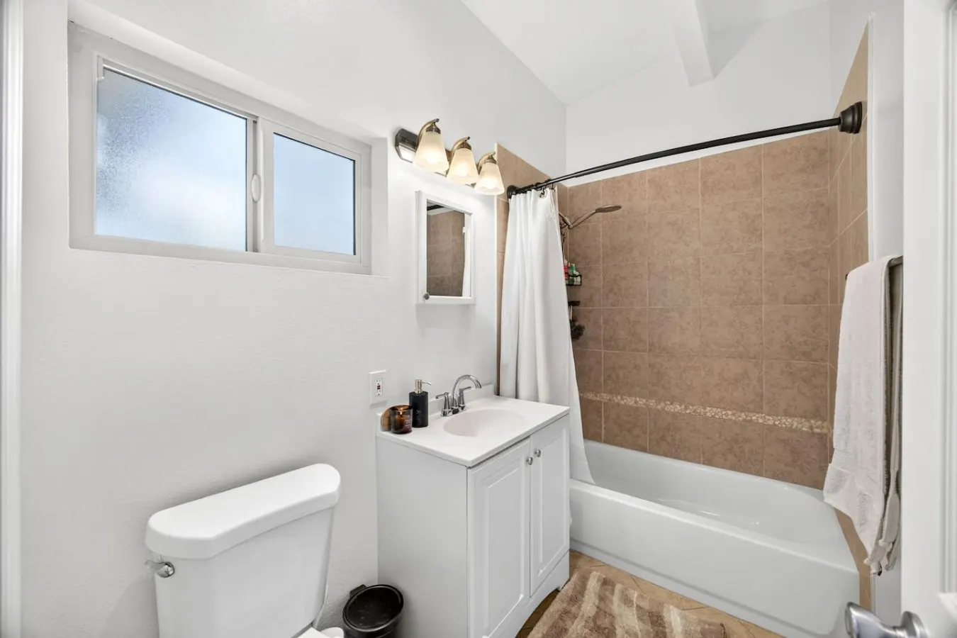 Cozy 1 Bedroom in Central San Diego 15