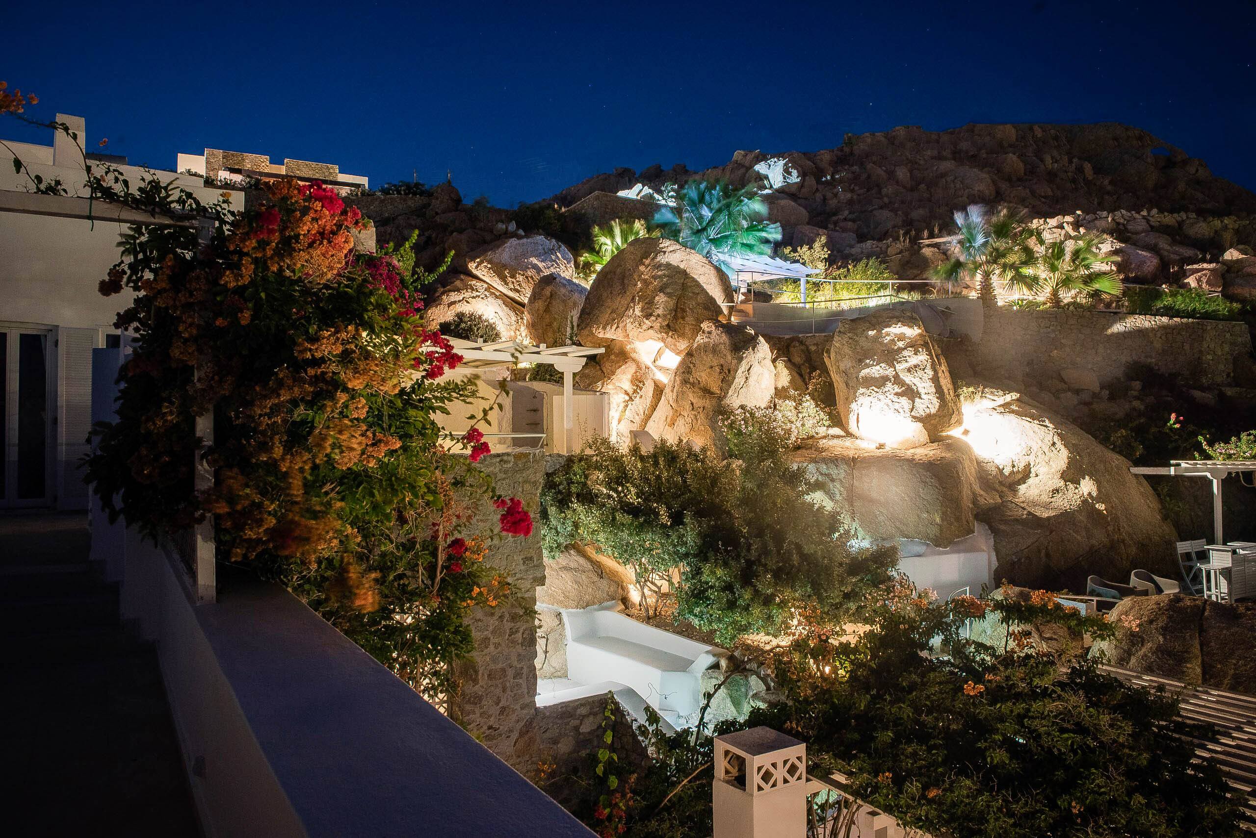 Beachfront Super Rockies Resort Villa Anemeli 33