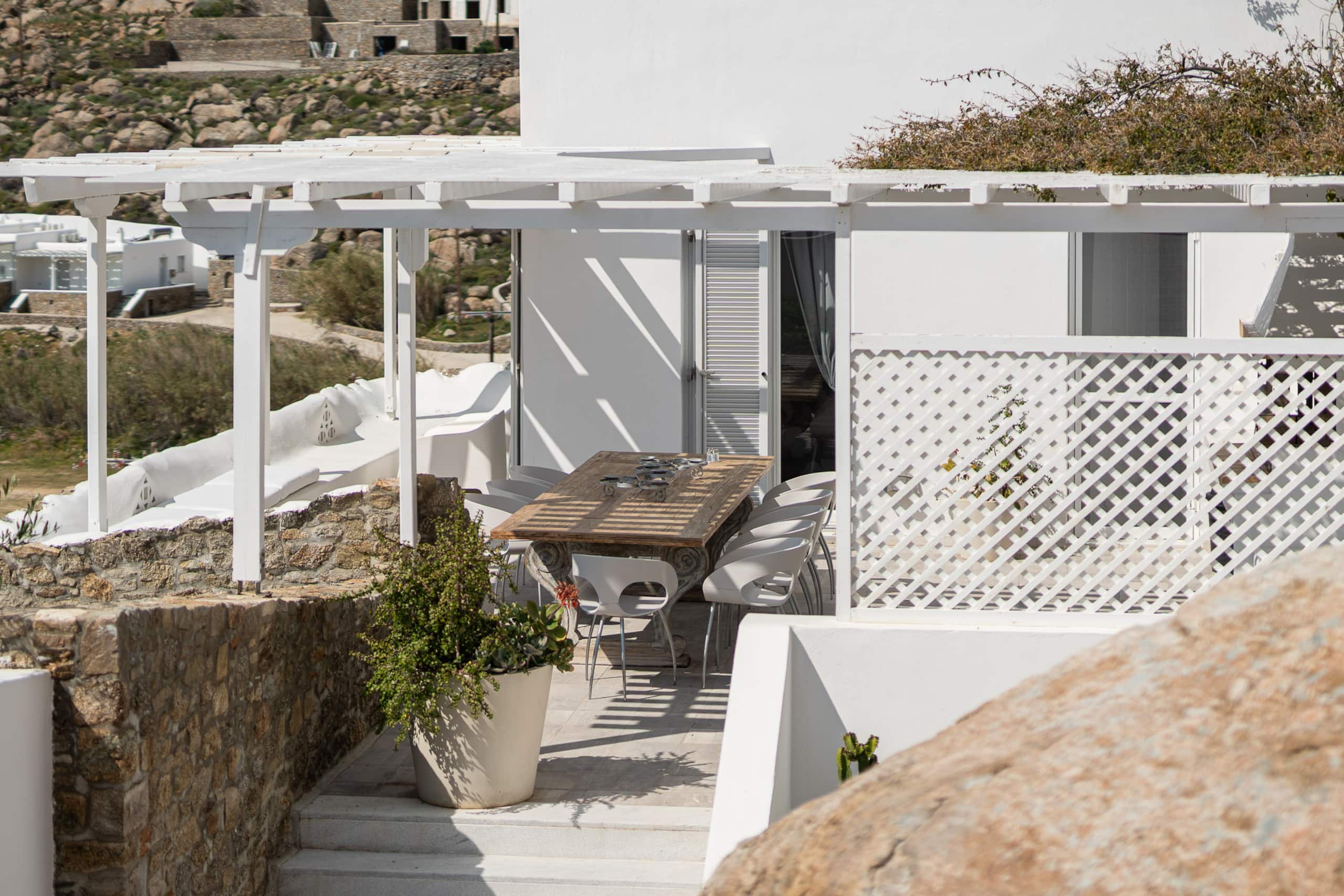 Beachfront Super Rockies Resort Villa Anemeli 25