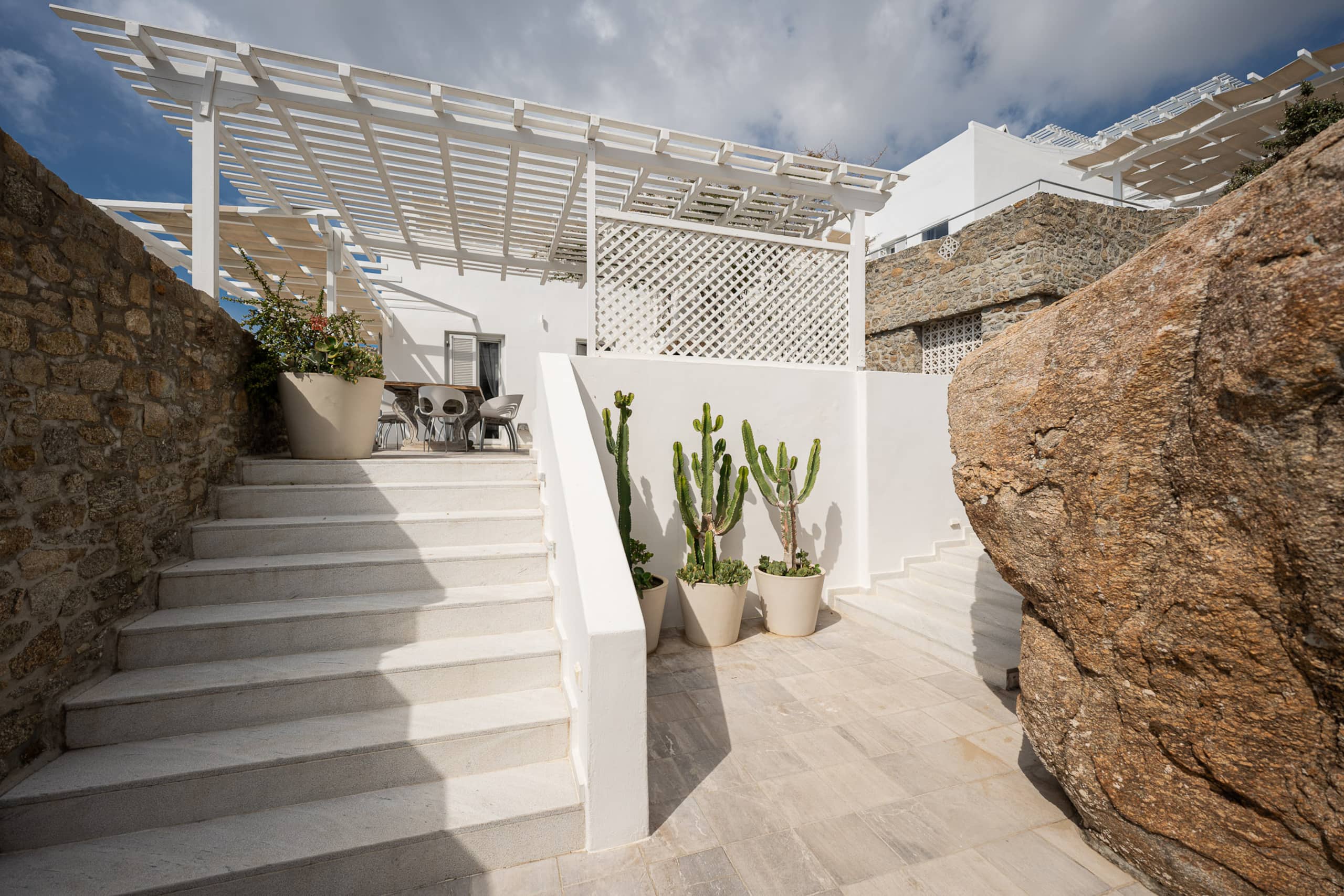 Beachfront Super Rockies Resort Villa Anemeli 28
