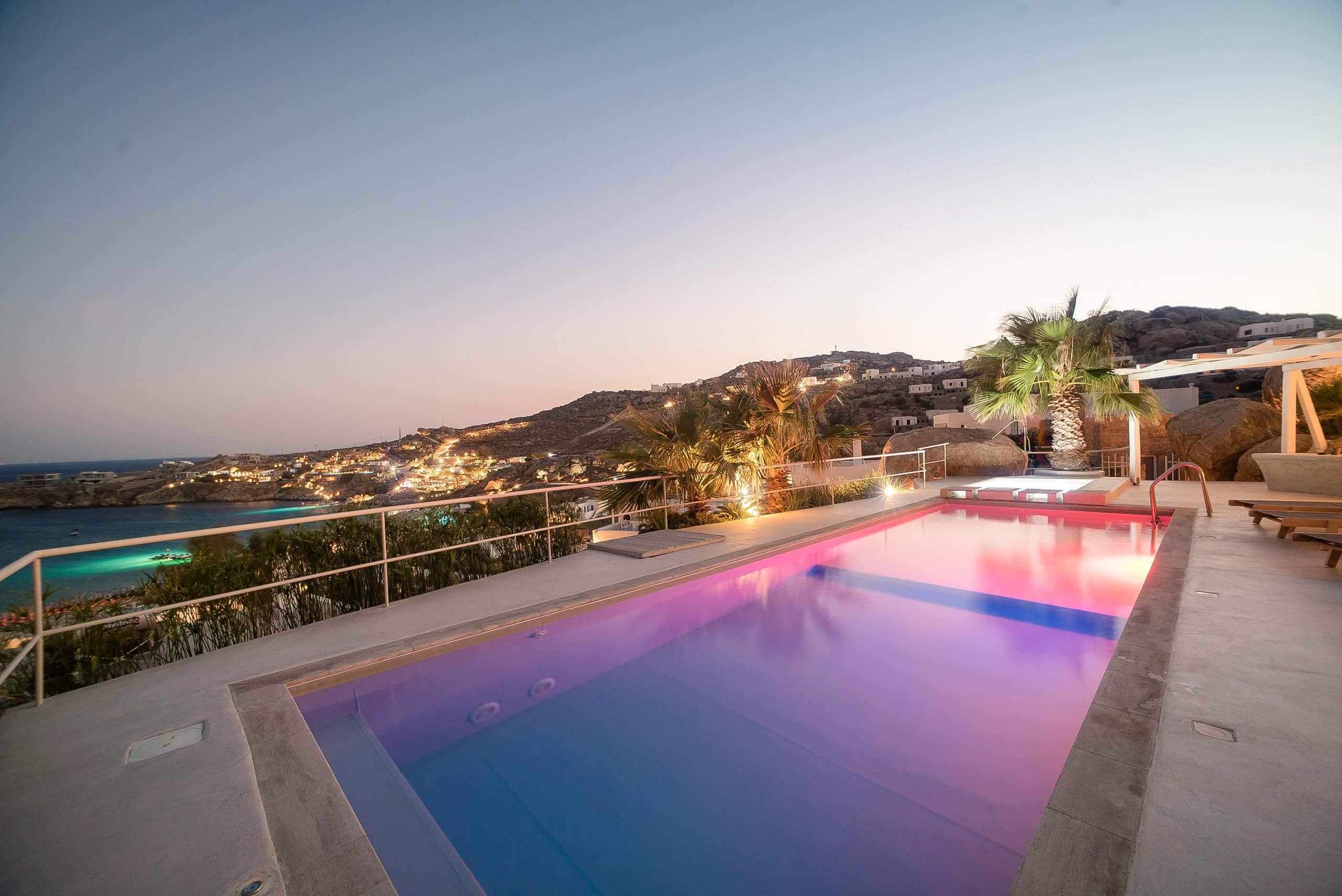 Beachfront Super Rockies Resort Villa Anemeli 35