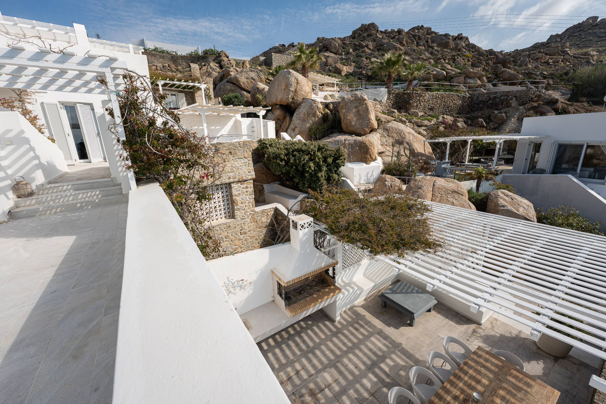 Beachfront Super Rockies Resort Villa Anemeli 27