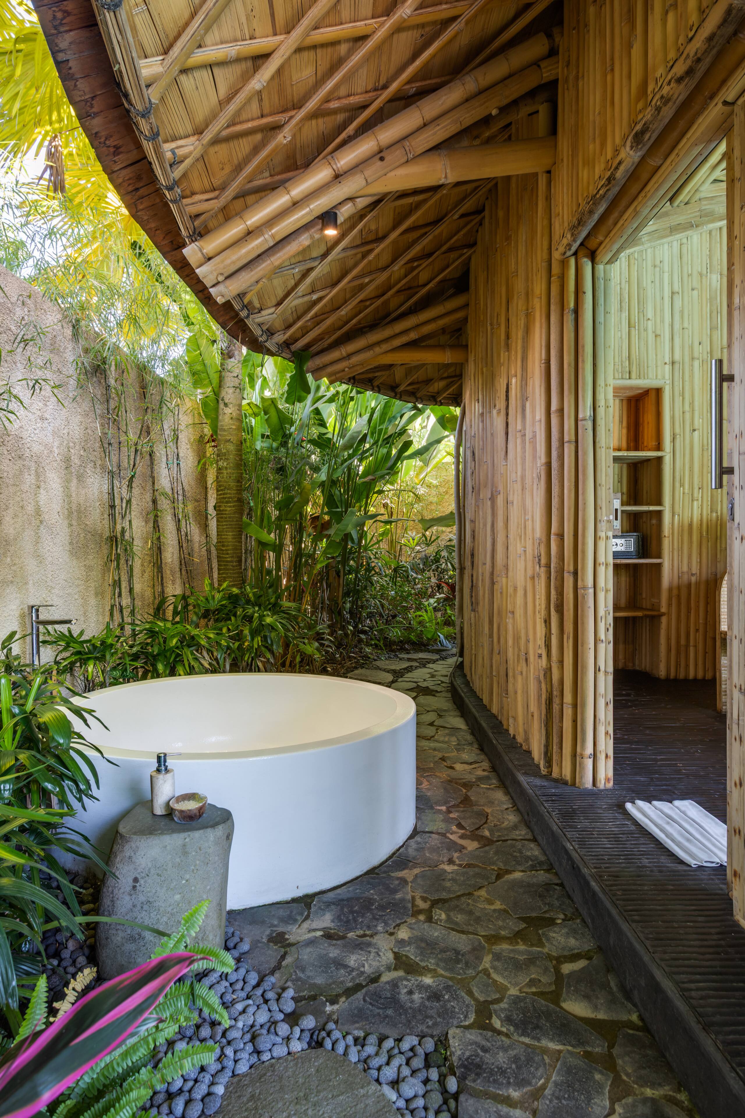 Beetle - Bamboo Villa in Eco Six Bali Resort 25
