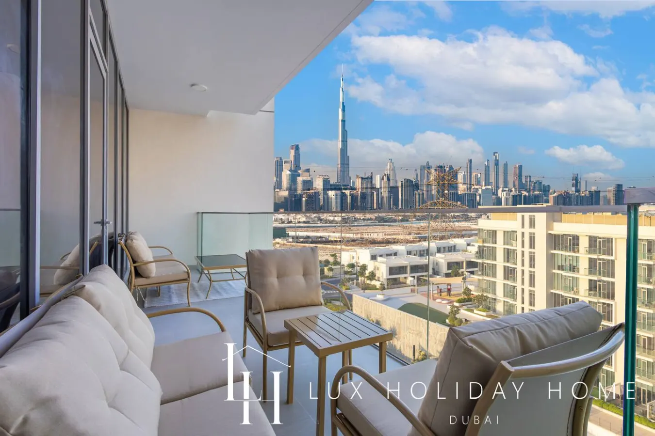 LUX The Burj Khalifa Lagoon View Suite 5 1