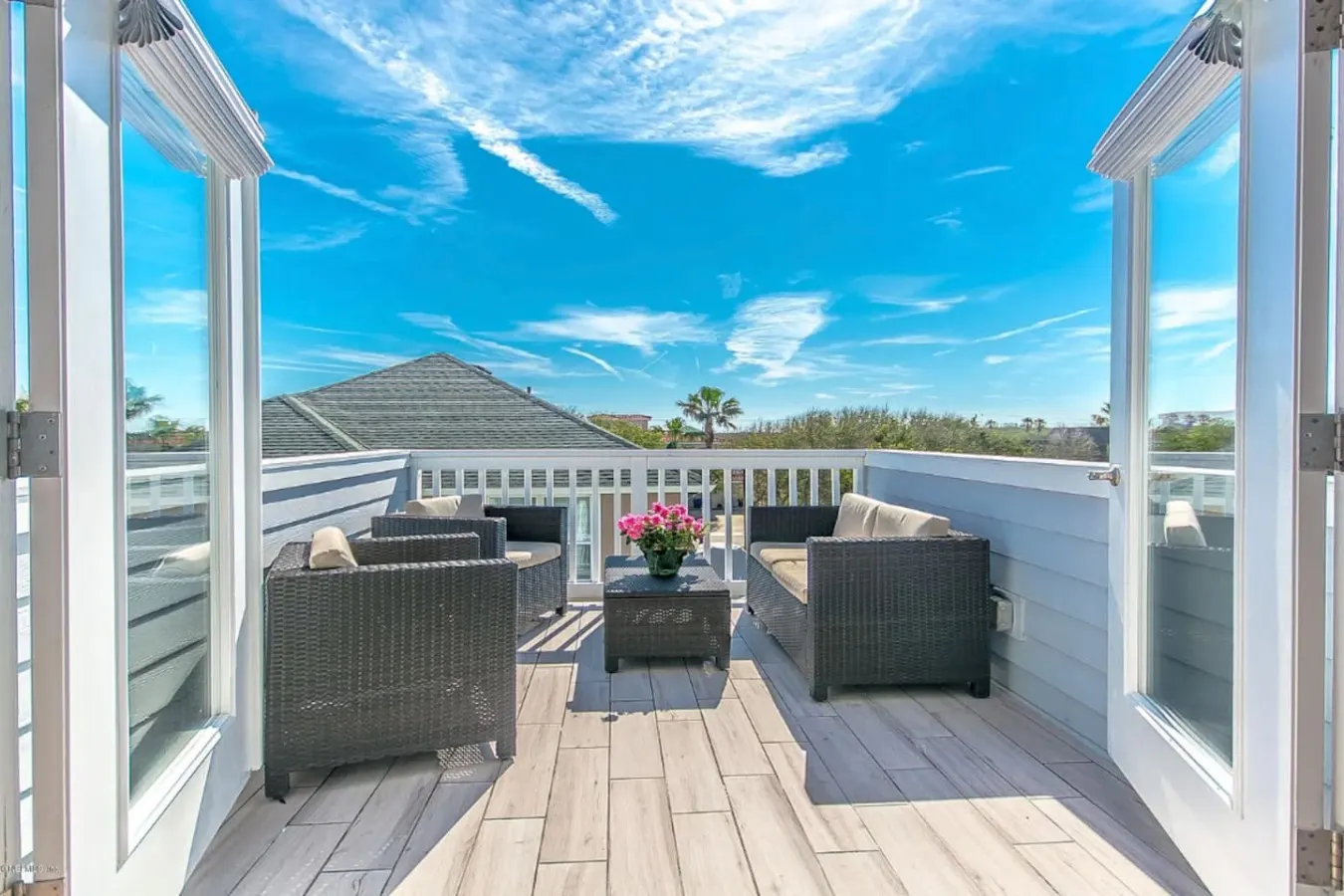 Barefoot Beach House — photo 3