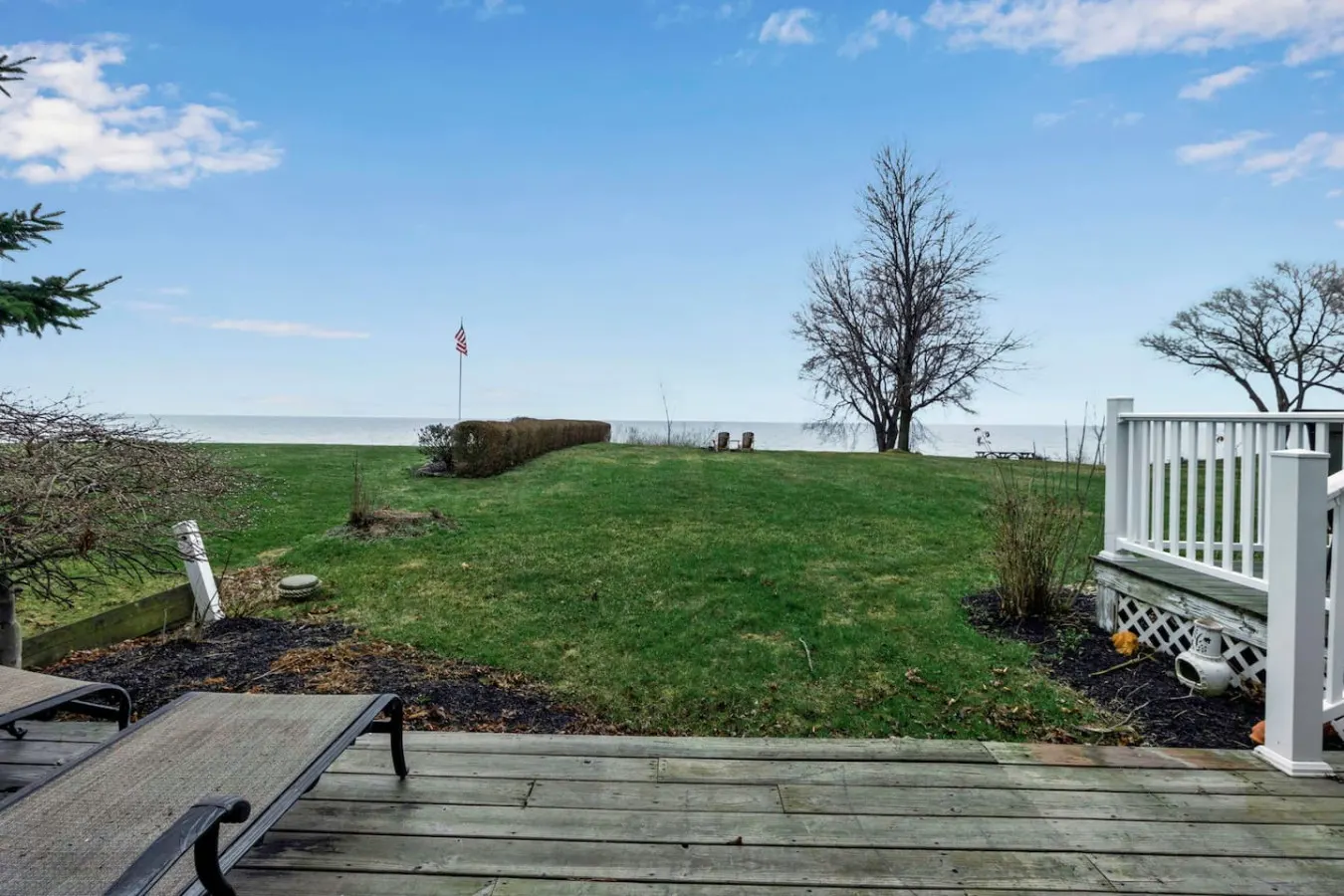 Lakefront Home- 5 Beds, Firepit + Sleeps 8 13