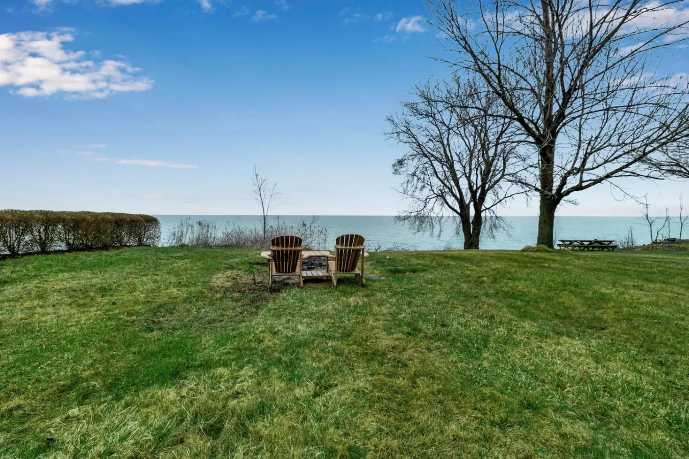 Lakefront Home- 5 Beds, Firepit + Sleeps 8 18