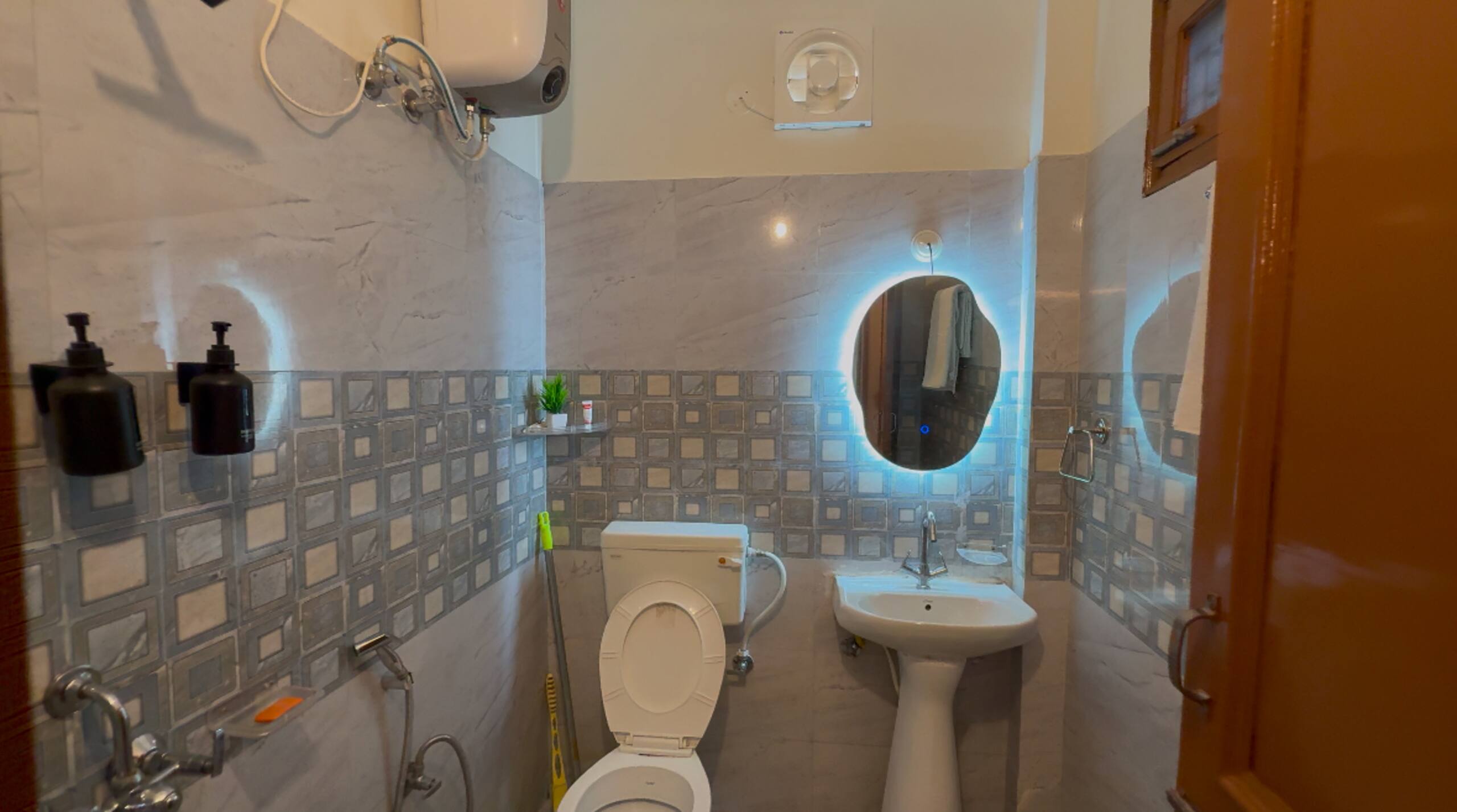 Modern Organic 4BR | Captain’s Ridgeview Retreat 31