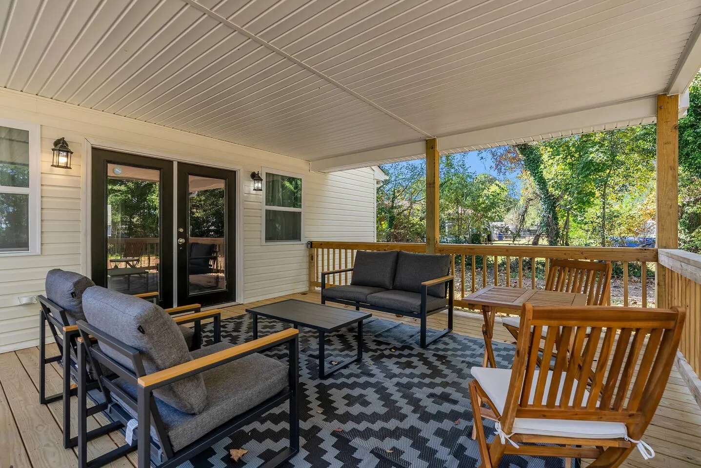 Riverfront Portsmouth Home Near Casino & Patio 7