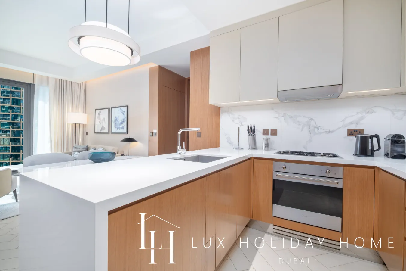 LUX The Address Opera Downtown Suite 9