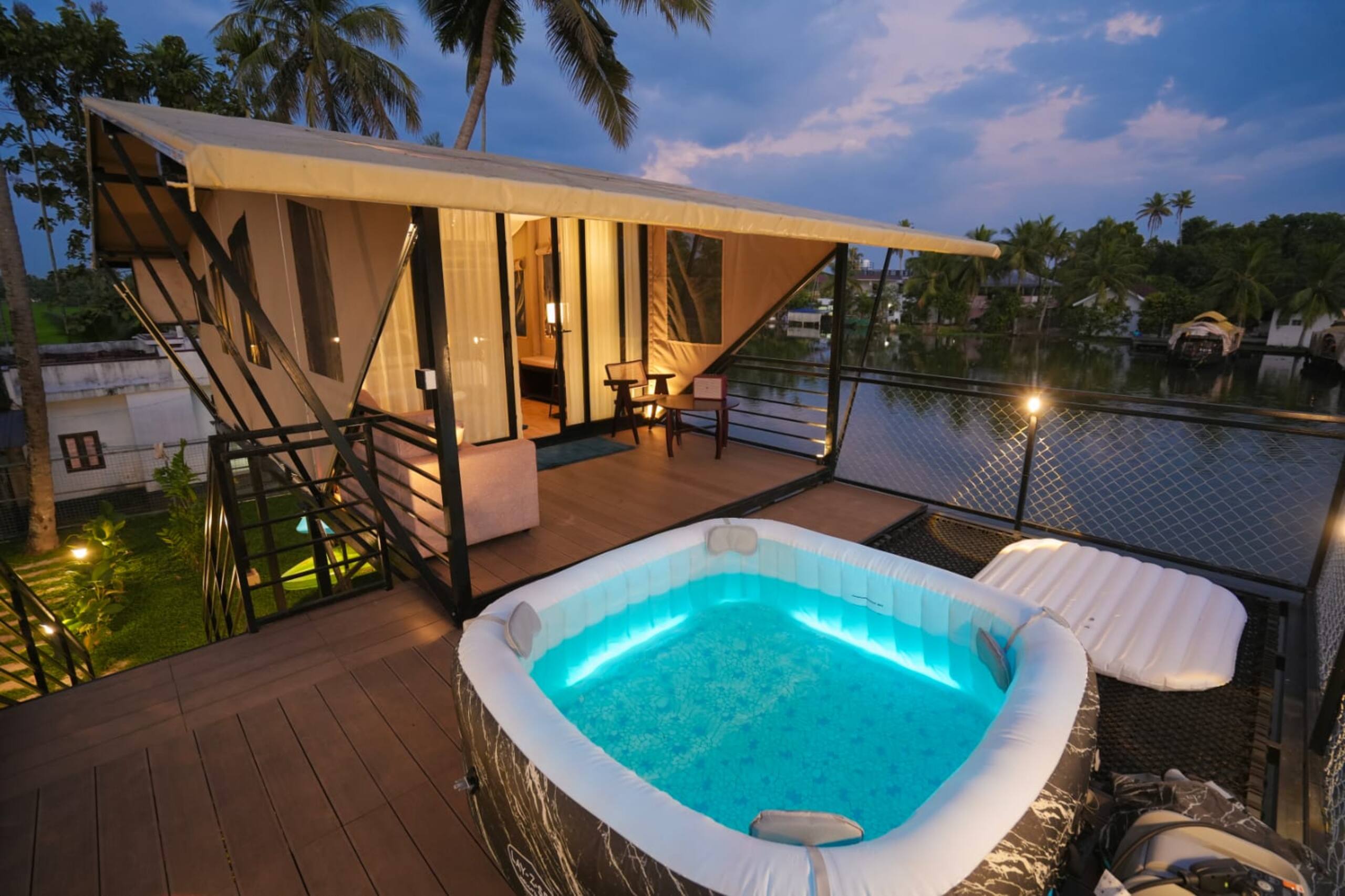 Private Glamping | River View