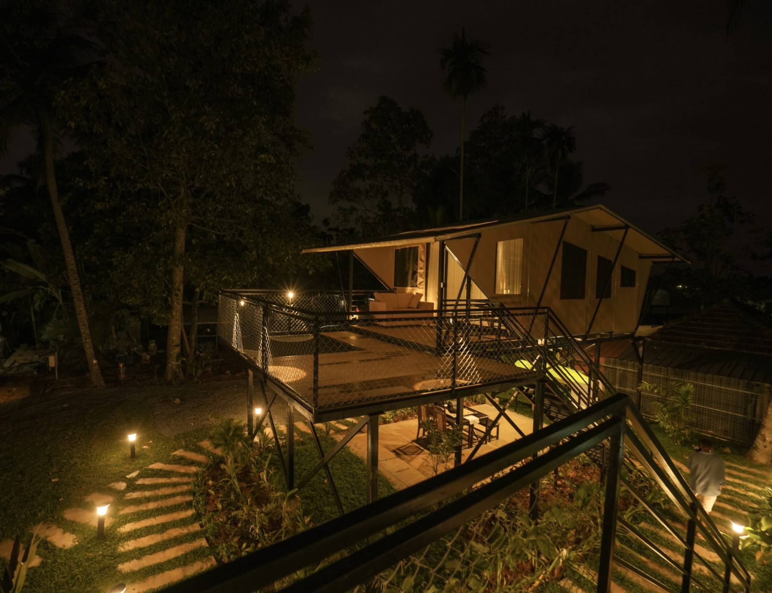 Private Glamping | River View 11