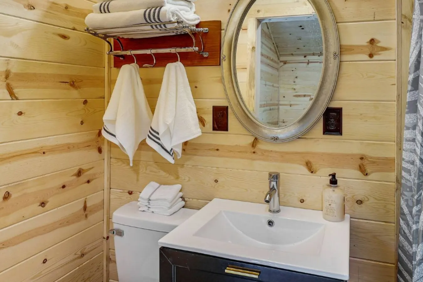 Boudreaux Run Cabin 16
