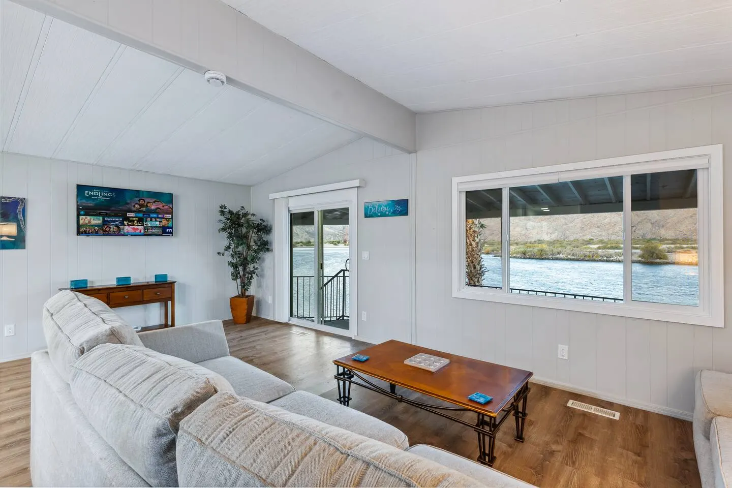 Sandbar Villa 2bd 2ba Waterfront Game Room 12