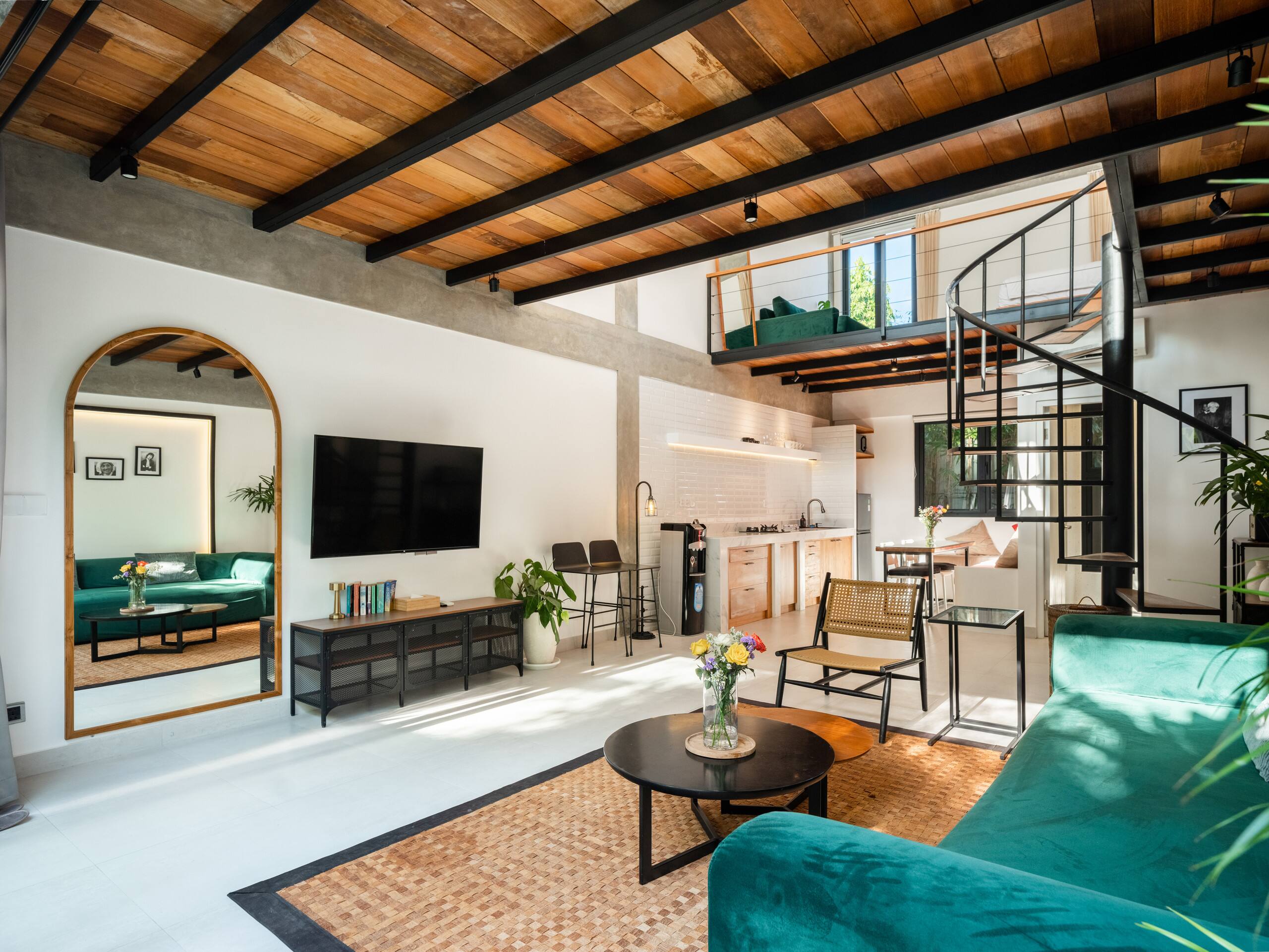 Airbnb listing 51716370 13