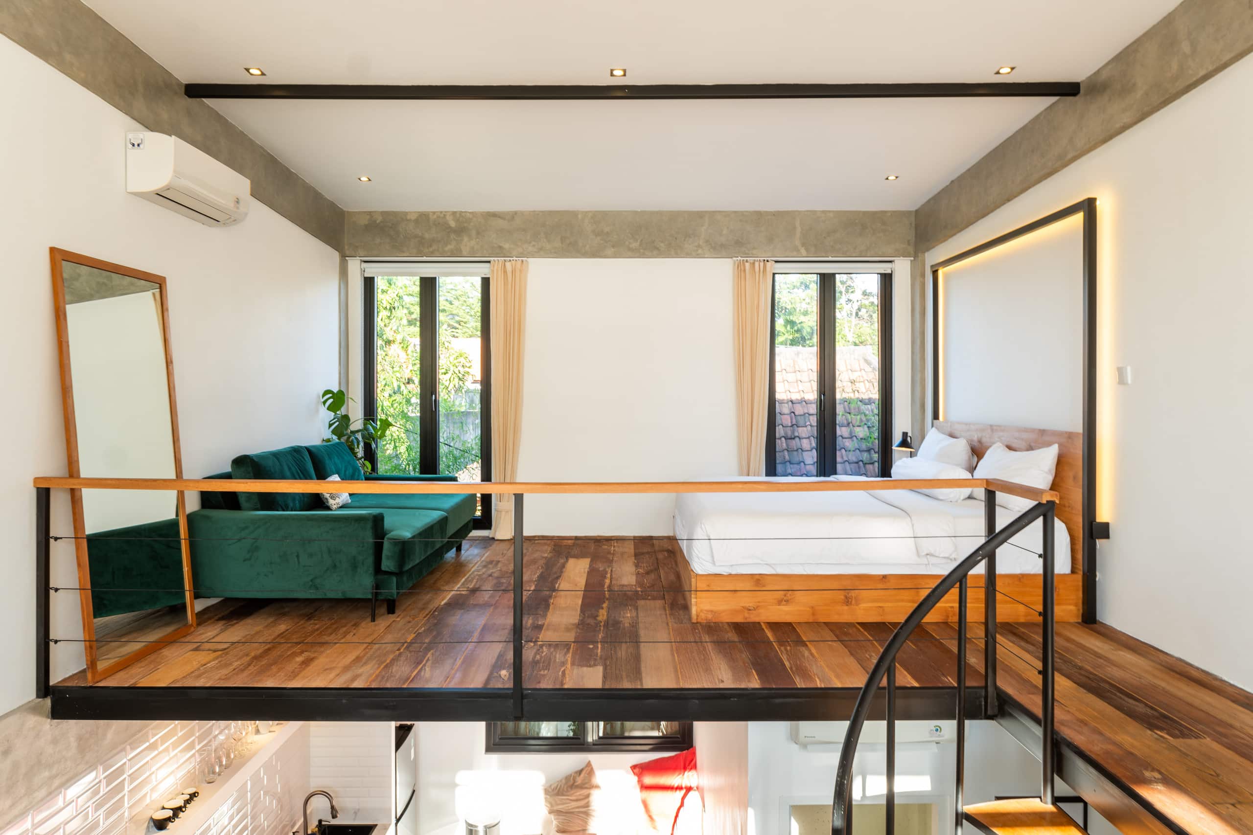 Airbnb listing 51716370 6