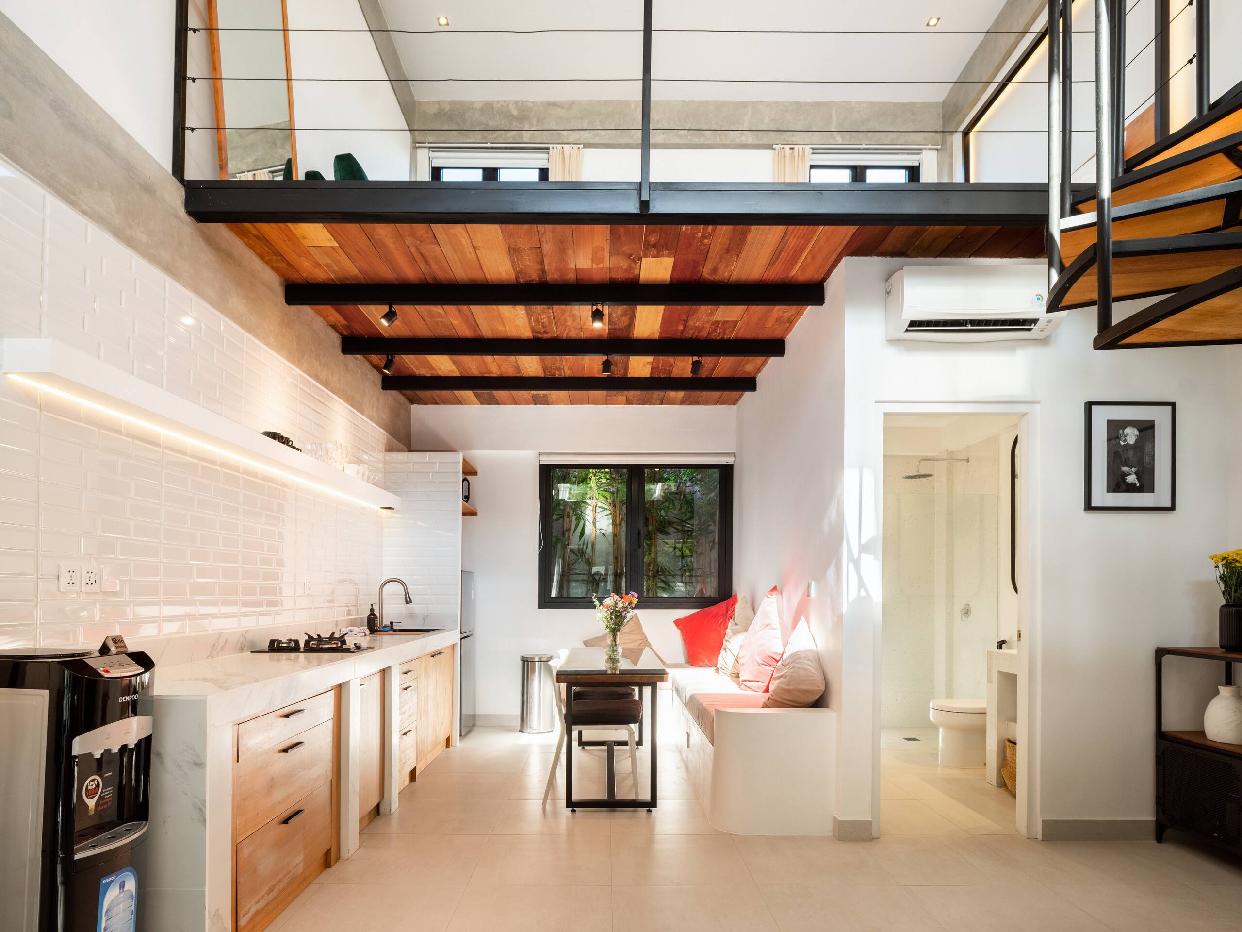 Airbnb listing 51716370 17