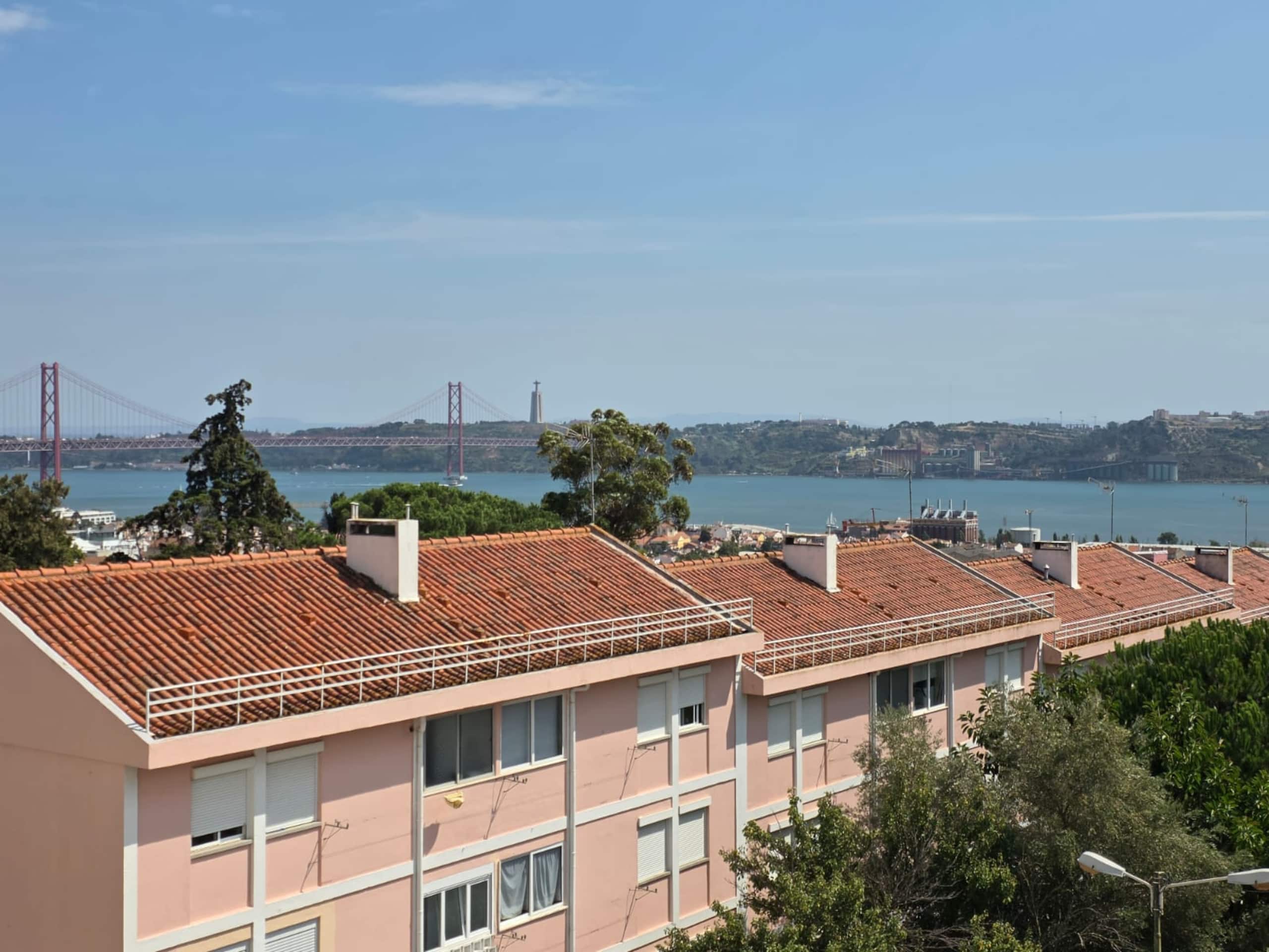 Tejo's Home: One- or Two-Bedroom Apartment 11