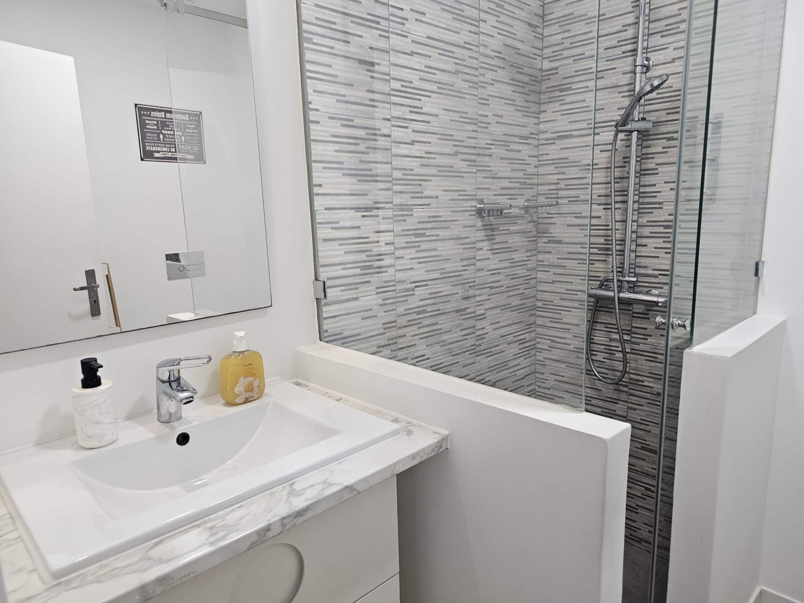 Tejo's Home: One- or Two-Bedroom Apartment 27