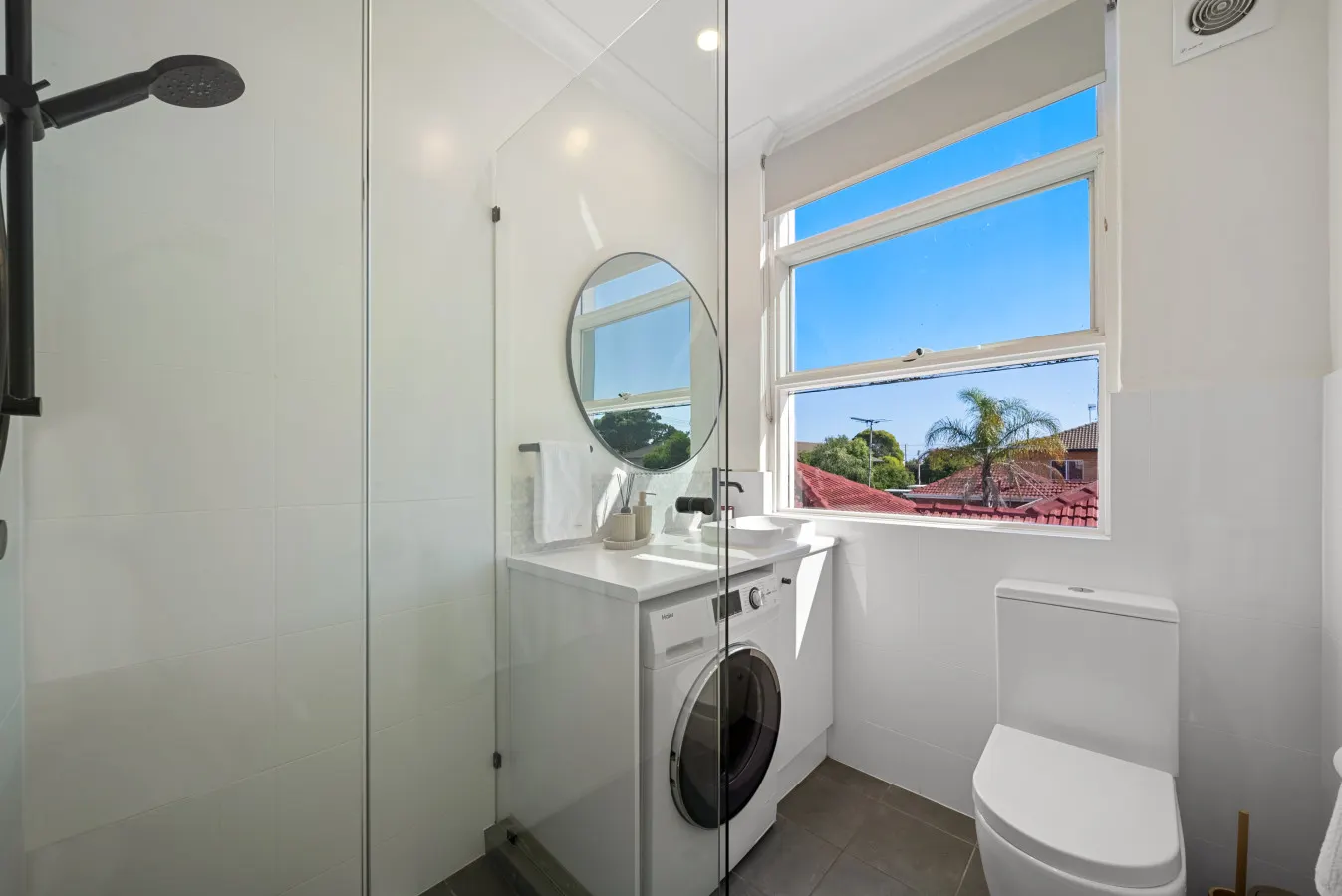 Fleur at Lotus—Chic Boho Flat Near Glenelg & CBD 13
