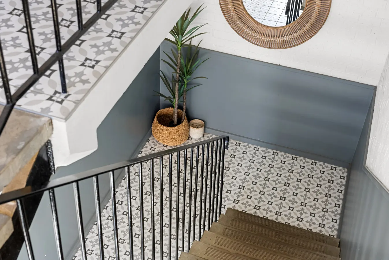 Fleur at Lotus—Chic Boho Flat Near Glenelg & CBD 14