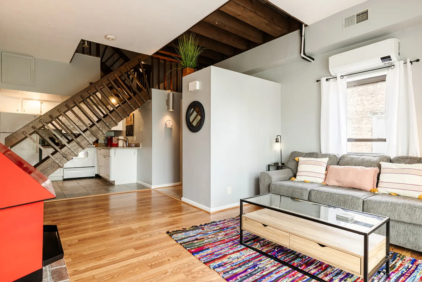 Mt. Adams 1BR Great Location! Steps from Monastery 2