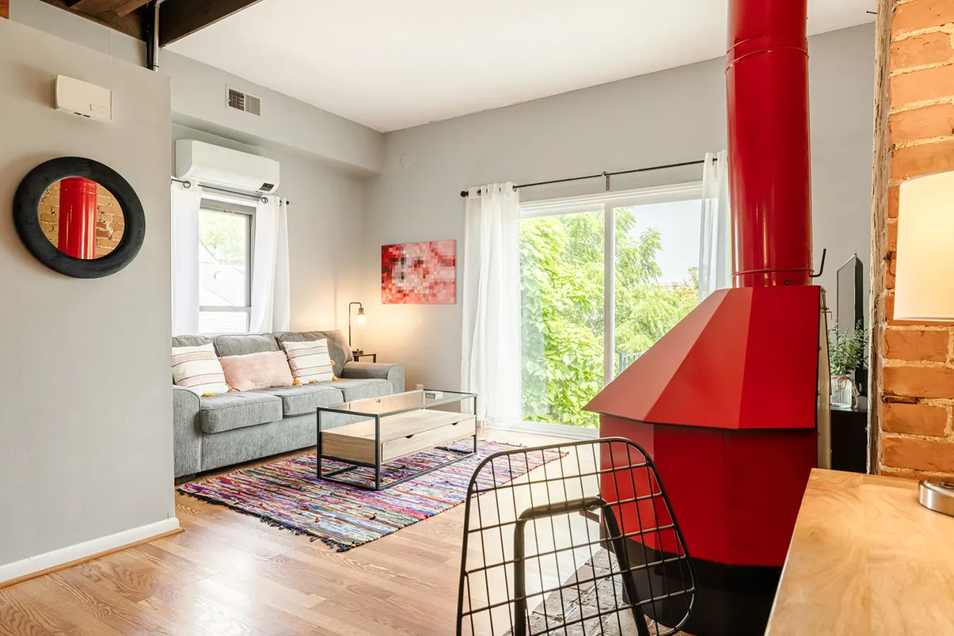 Mt. Adams 1BR Great Location! Steps from Monastery 9