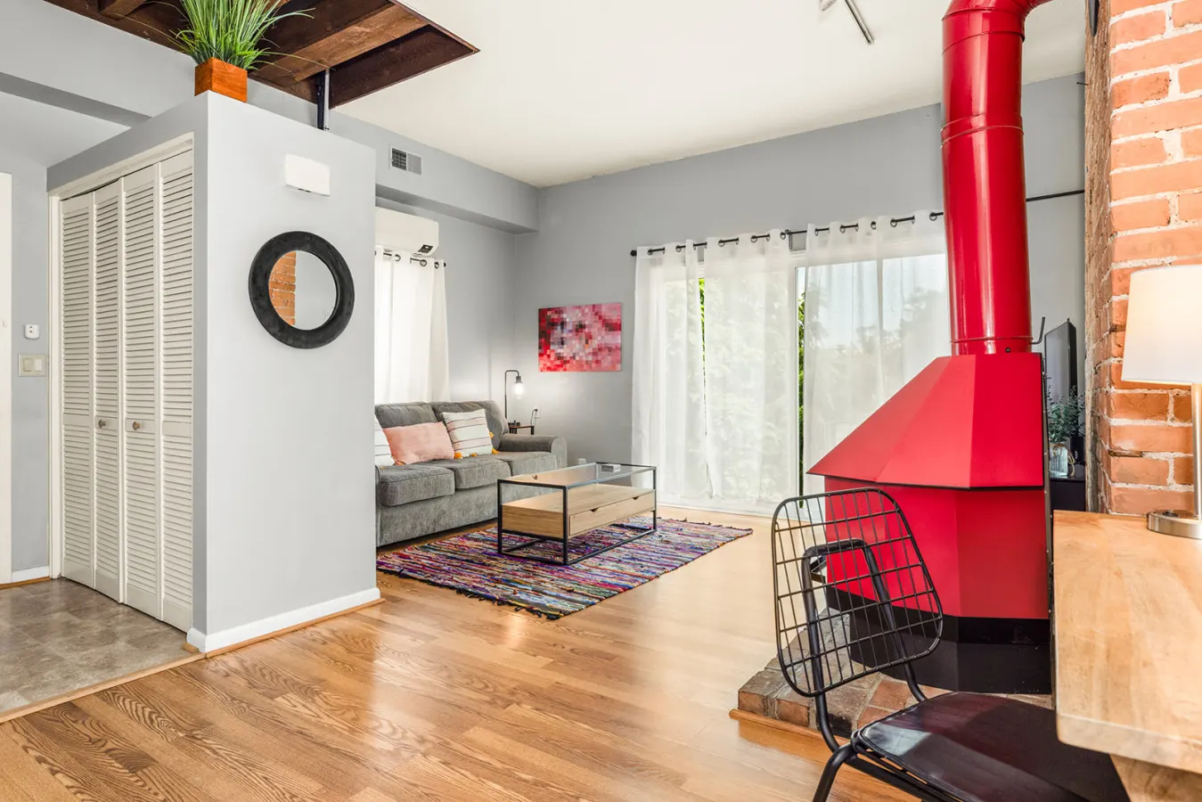 Mt. Adams 1BR Great Location! Steps from Monastery 10