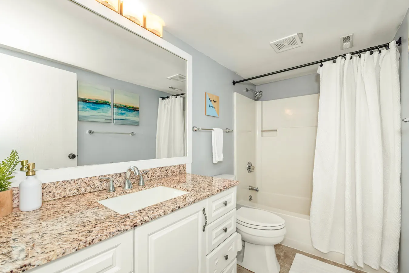 Mt. Adams 1BR Great Location! Steps from Monastery 11