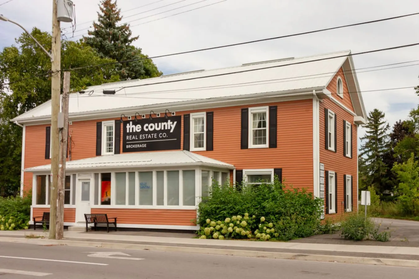 Central Picton Apartment, Sleeps 8; The Iron Horse-Sandbanks Pass — photo 4