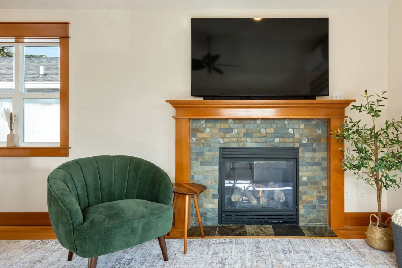 Warm & Tranquil Haven: Gym, Office, Patio 14