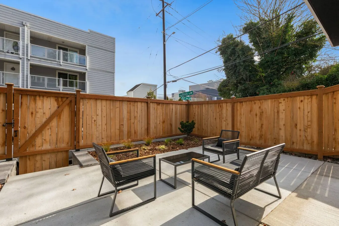 Warm & Tranquil Haven: Gym, Office, Patio 5