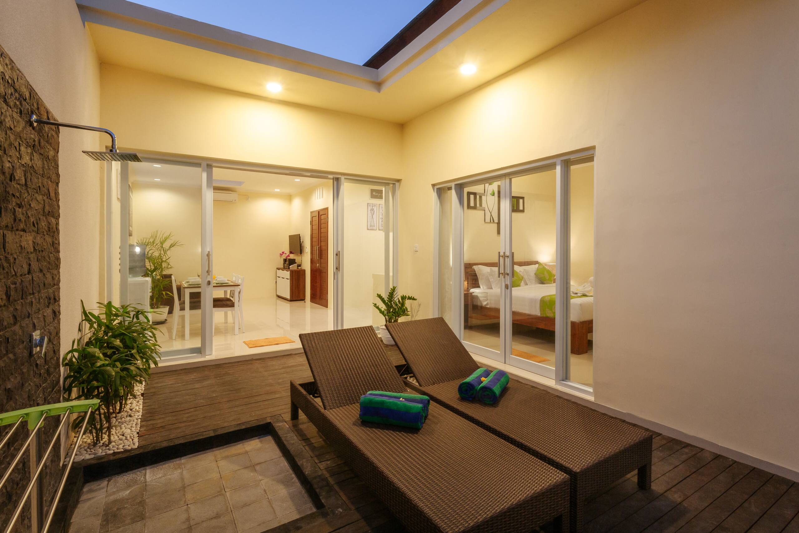 Villa Julie Seminyak - 2 Bed Modern Pool Villa! 11