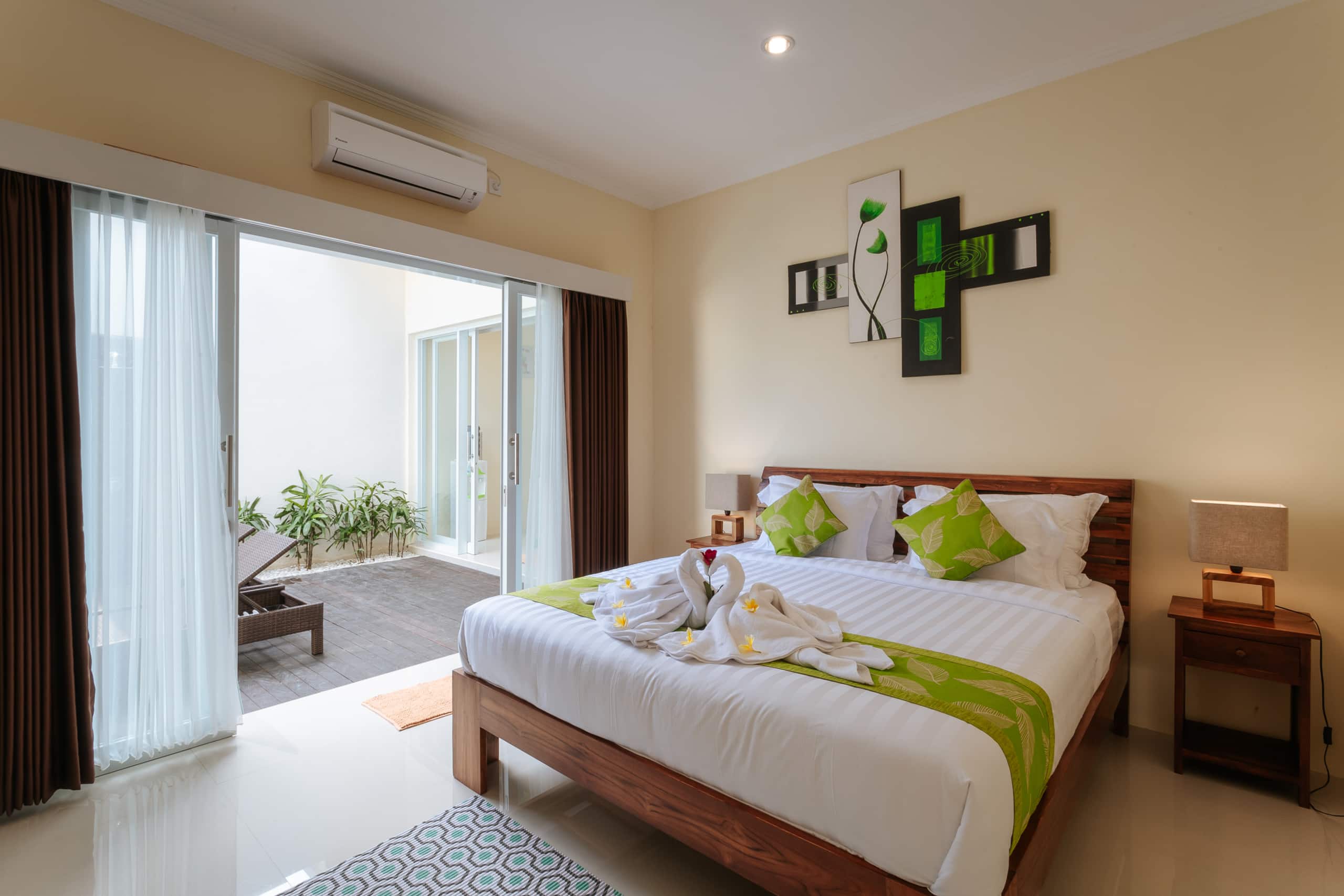 Villa Julie Seminyak - 2 Bed Modern Pool Villa! 16
