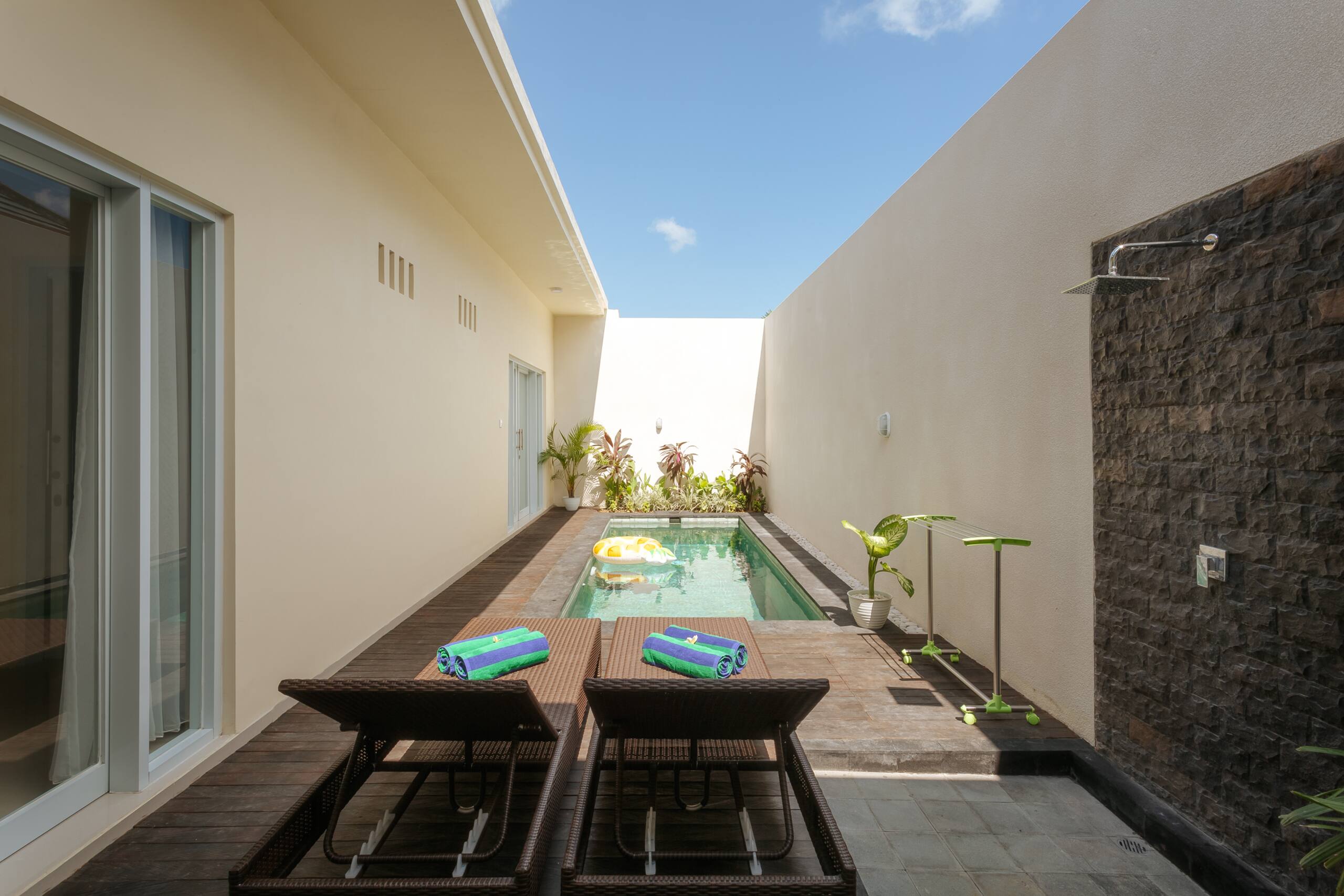 Villa Julie Seminyak - 2 Bed Modern Pool Villa! 28