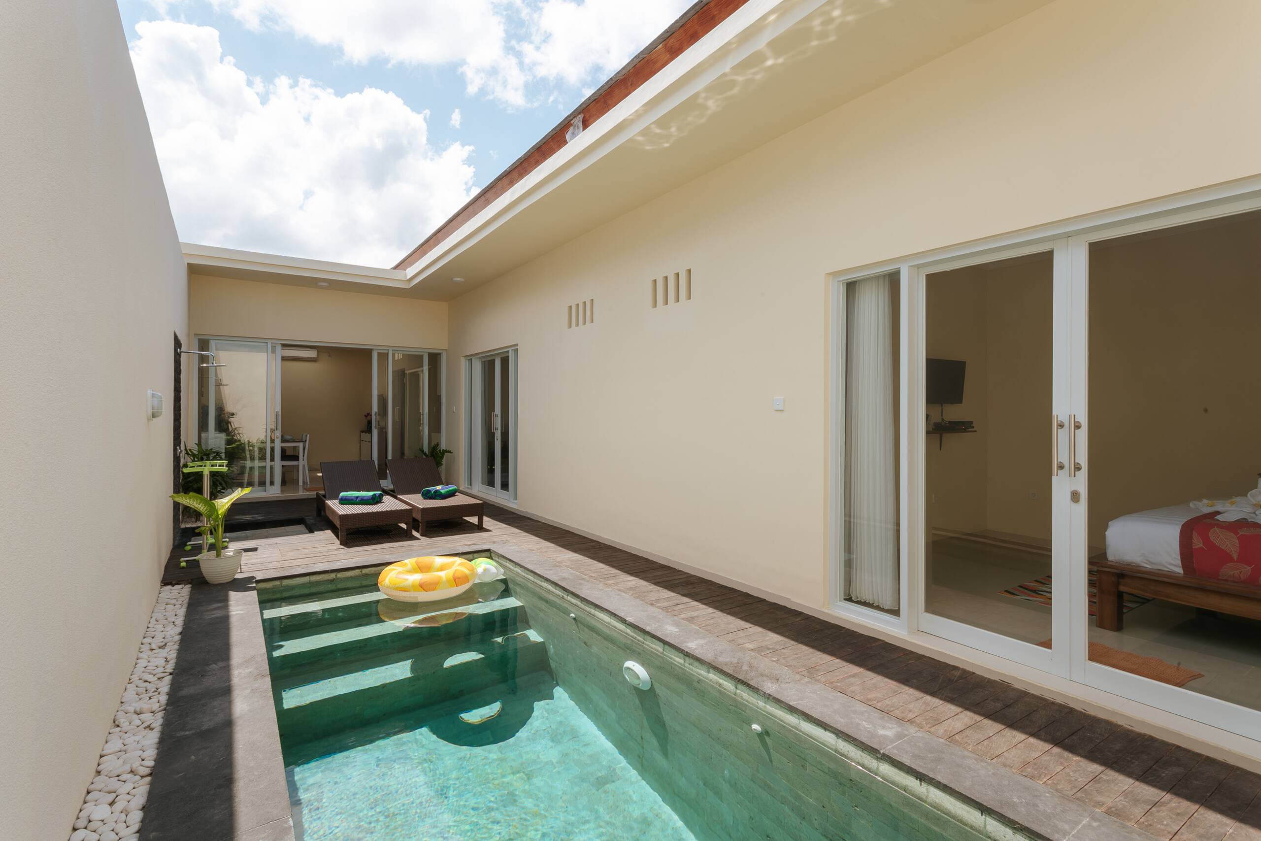 Villa Julie Seminyak - 2 Bed Modern Pool Villa! 25