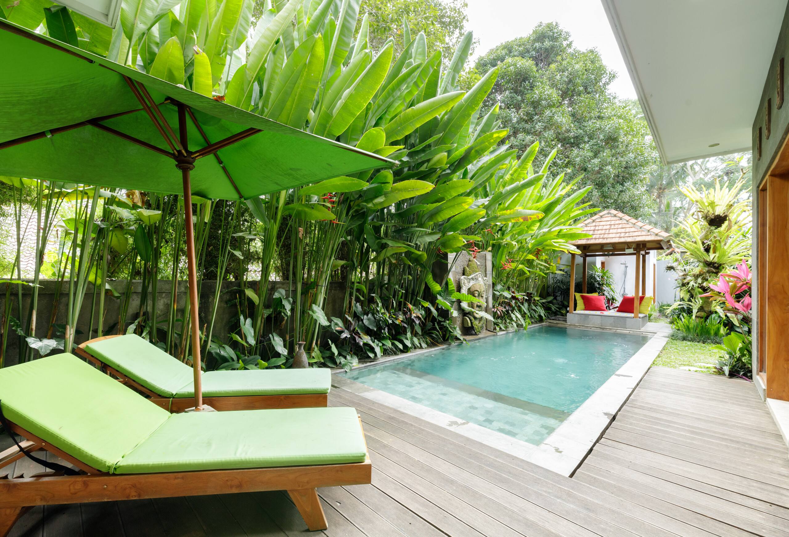 Tranquil Paradise Villa with Pool and Attentive Staff 16