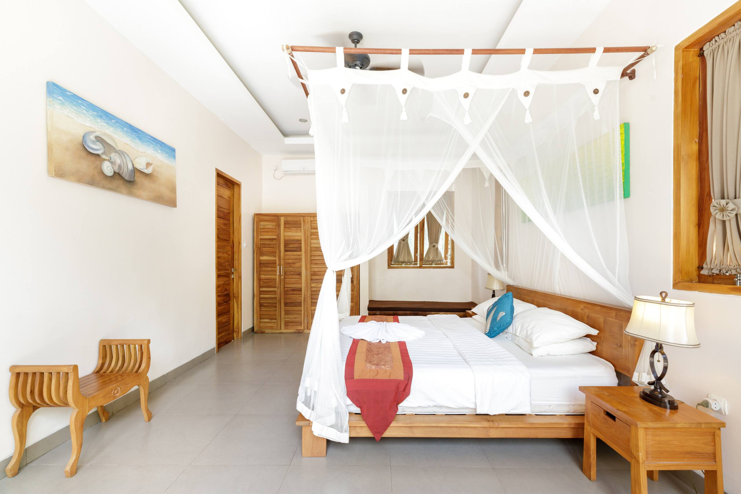 Tranquil Paradise Villa with Pool and Attentive Staff — photo 3