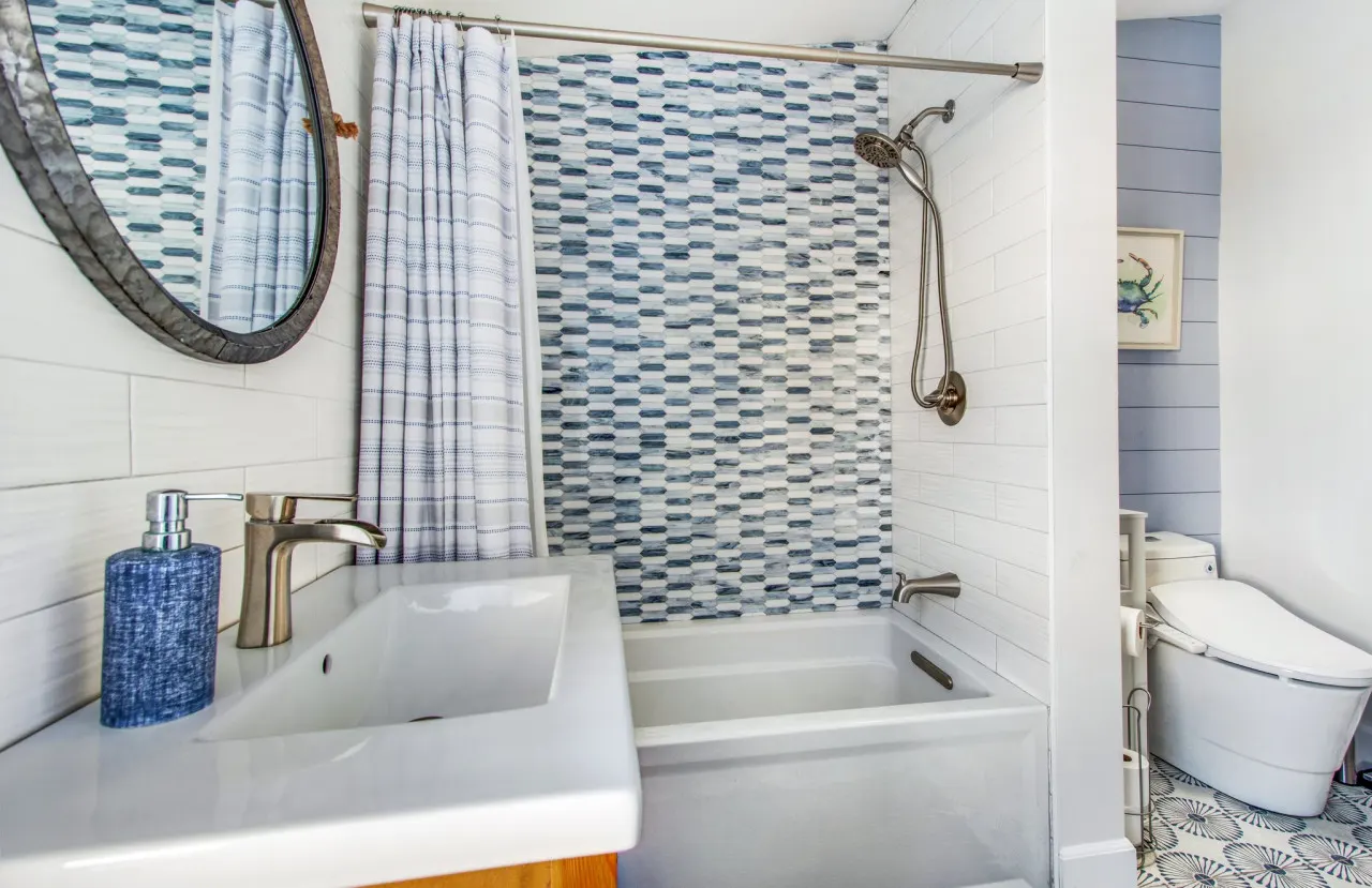 MB Gem Upper - Steps To The Beach, Ocean Breeze 18