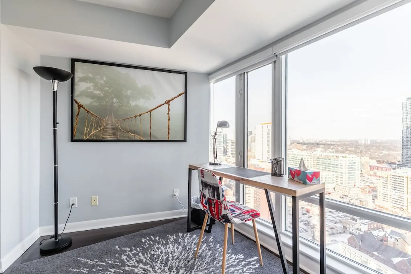 Urban Stay 1BR King Bed Sleeps 4 Parking 5
