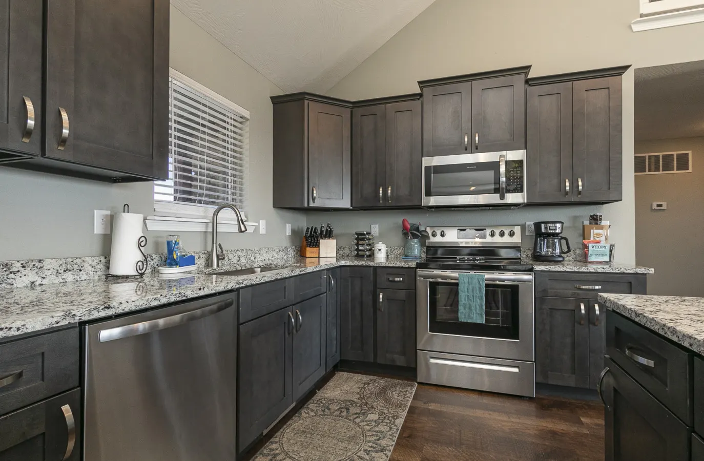 Stunning Lakeview Home, King Suites, Hot Tub, Firepit- Kayaks, Stargazing 10