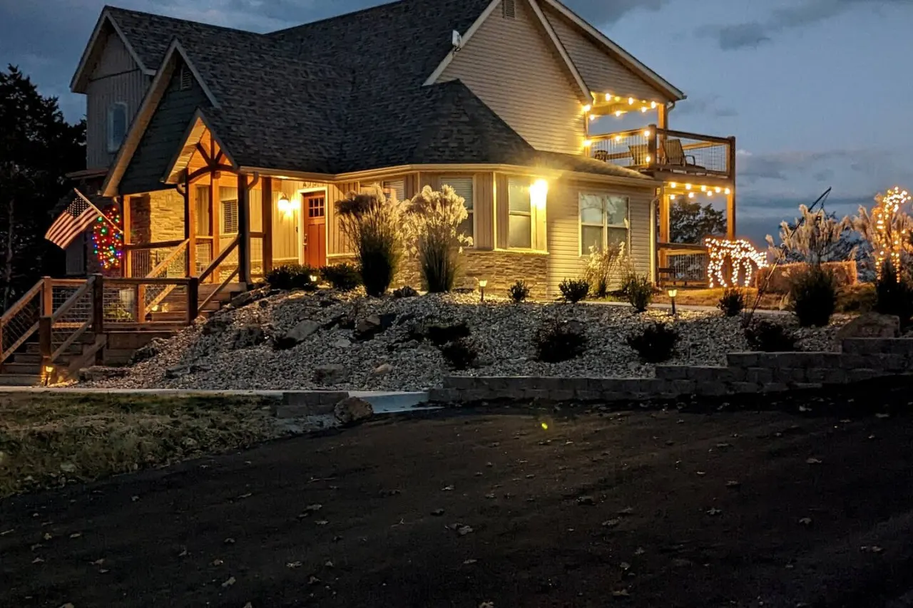 Stunning Lakeview Home, King Suites, Hot Tub, Firepit- Kayaks, Stargazing 15