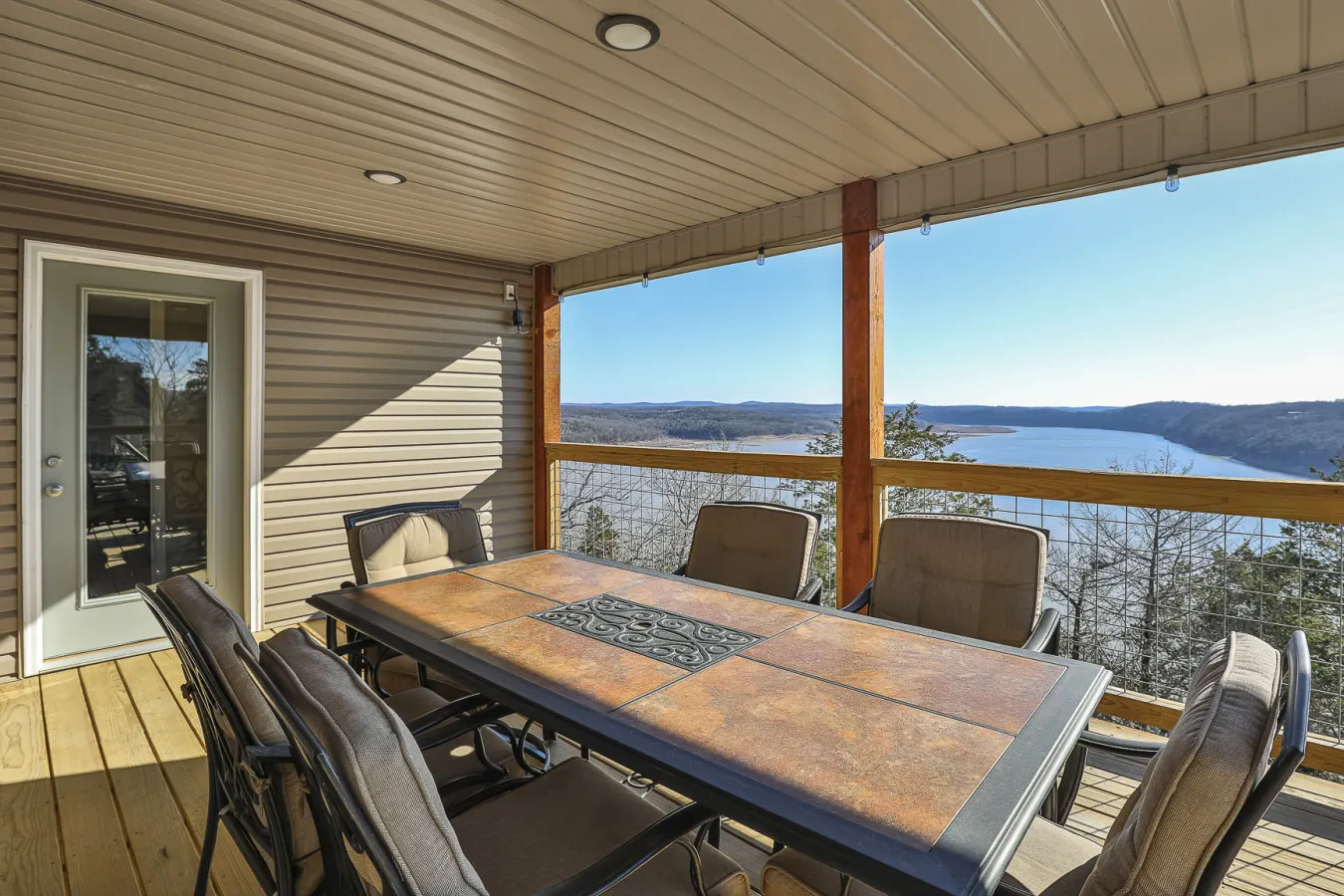 Stunning Lakeview Home, King Suites, Hot Tub, Firepit- Kayaks, Stargazing 7