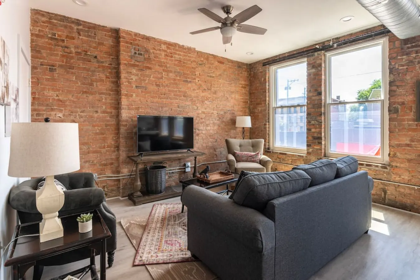 Uncle: Explore OTR from this beautiful restoration 15