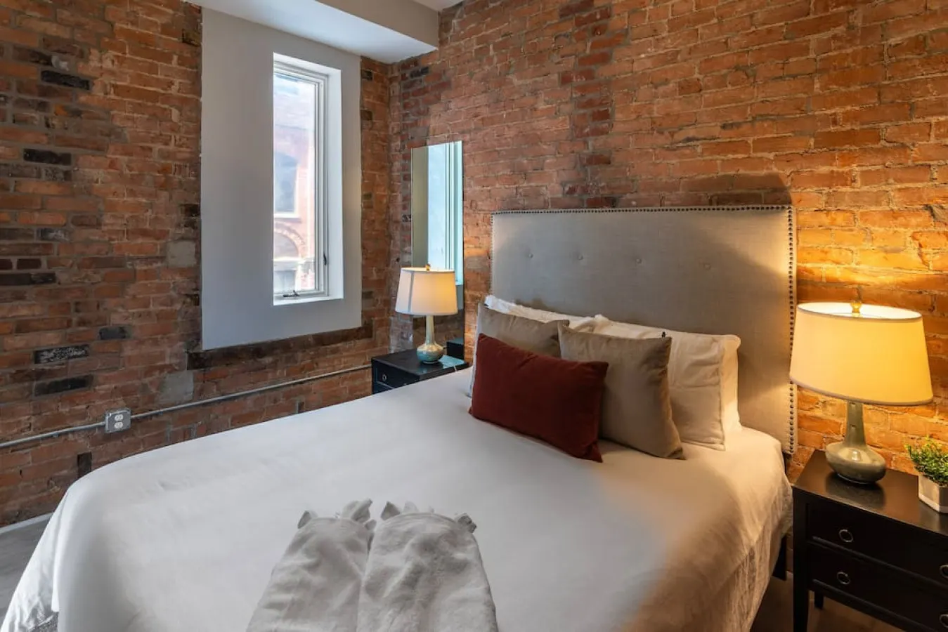 Uncle: Explore OTR from this beautiful restoration 3