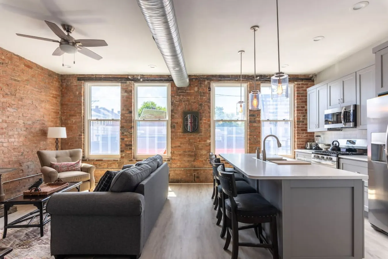 Uncle: Explore OTR from this beautiful restoration 7