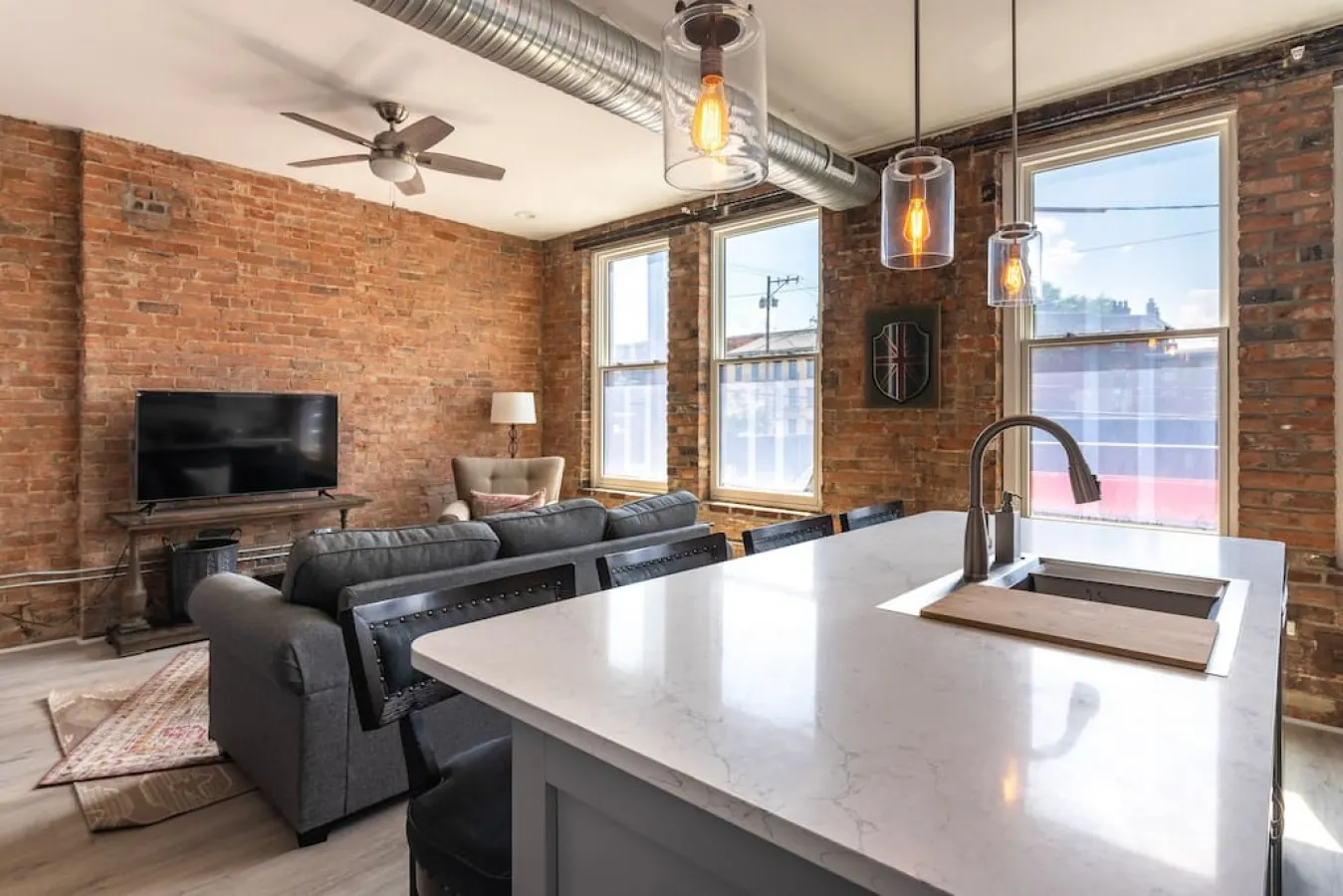 Uncle: Explore OTR from this beautiful restoration 8